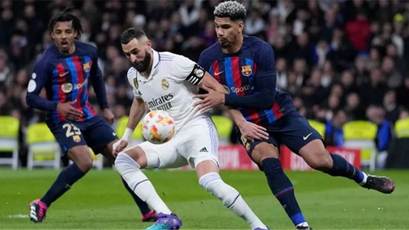 186 مباراة فى الدوري الإسباني .. برشلونة وريال مدريد صراع ناري