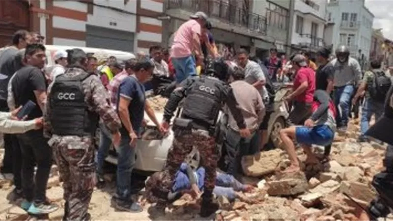 ارتفاع حصيلة القتلى إثر زلزال الإكوادور إلى 12 شخصاً