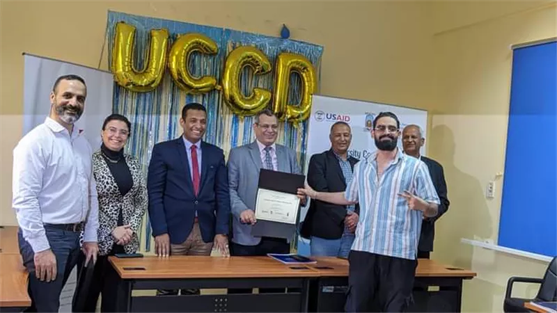 مركز التطوير المهنى يختتم دورة تدريب مهارات التوظيف