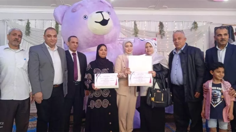 محافظ أسيوط يؤكد على أهمية تكريم الامهات المثاليات تقديراً لهن