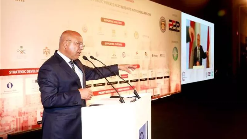 كامل الوزير: الرئيس السيسى وجه بتعظيم الشراكة مع القطاع الخاص