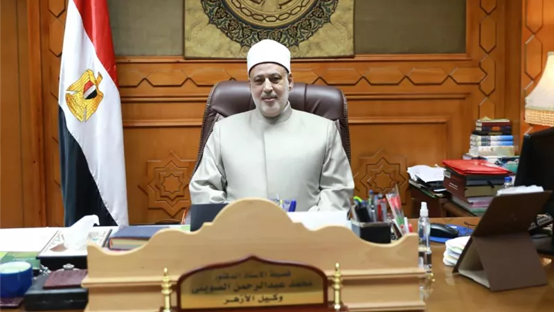 وكيل الأزهر يهنئ الإمام الأكبر بالذكرى ال ١٣ لتوليه مشيخة الأزهر
