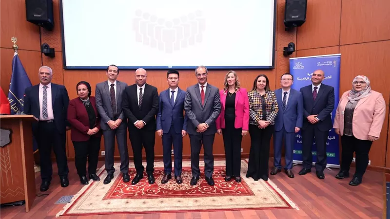 طلعت:زيادة أعداد الملتحقين بمبادرة اشبال مصر الرقمية لـ8 آلاف طالب