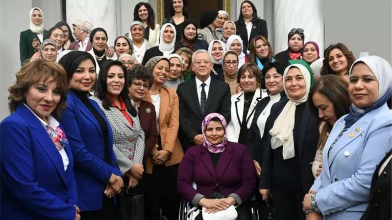 في شهر أعياد المرأة.... رئيس مجلس النواب يستقبل النائبات