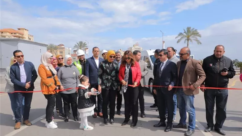 محافظ دمياط تفتتح مشروع تطوير محور السيالة/ بورسعيد..صور