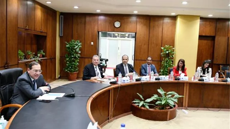 الملا يشيد بمجهودات الغرف التجاريةالأمريكيةفي مصرواليونان وواشنطن