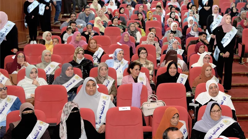 جامعة المنصورة كرمت الامهات المثاليات