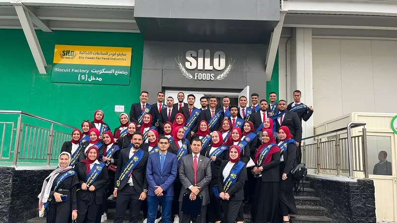 طلاب جامعة بني سويف في زيارة لمجمع 