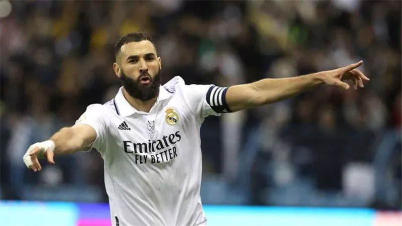 ريال مدريد يحدد بديلين لخلافة بنزيما