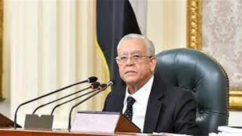 رئيس مجلس النواب يهنئ السيسي بحلول شهر رمضان