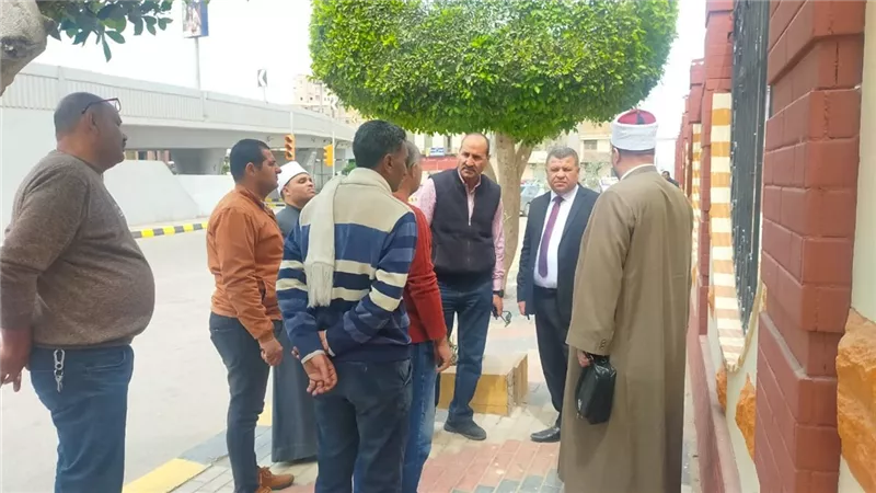 السكرتير العام المساعد لبنى سويف يتفقد صيانة مسجد عمر بن العزيز