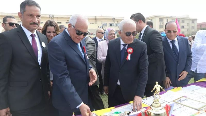 وزير التربية والتعليم يشهدان احتفالية 