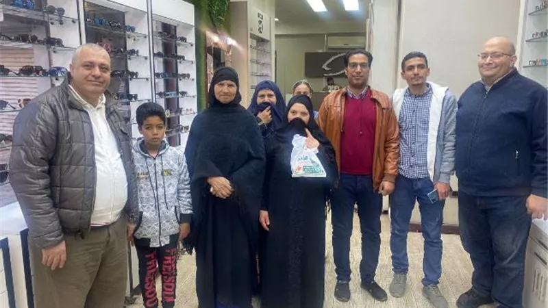 مستقبل وطن أسيوط يلطق مبادرة نظارات بالمجان