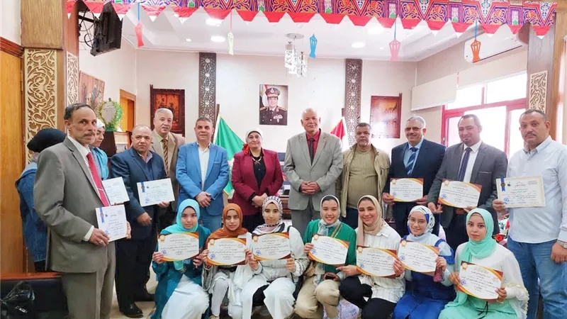مدرسة بطوخ تحصد المركز الأول بمسابقة أوائل الطلبة للتعليم الفنى