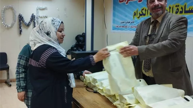 مركز أورام المنيا يحتفل بعيد الام ويكرم الأمهات المثاليات