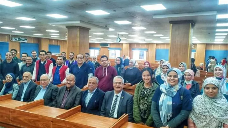 طب بني سويف تنظم ندوة لأطباء الامتياز الجدد