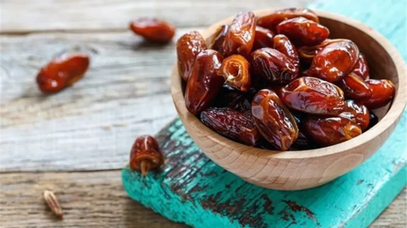 ماذا يحدث للجسم عندما تكسر صيامك على ٣ تمرات؟