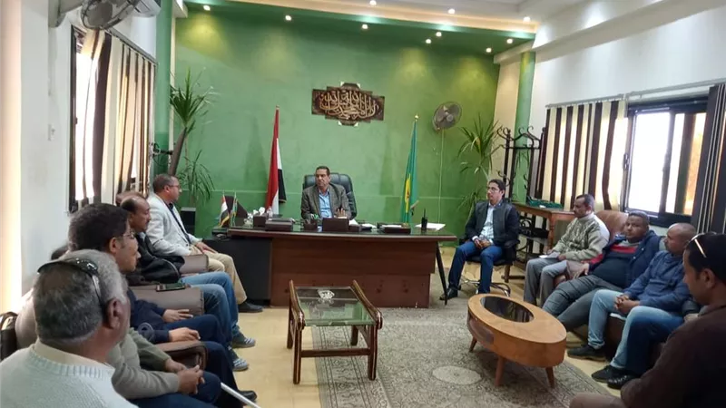 رئيس مدينة المنيا يؤكد على تهيئة الأجواء بكورنيش النيل