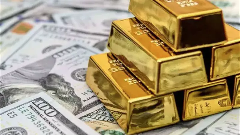 ارتفاع الذهب عالميا وتراجع الدولار بعد قرارالفيدرالي برفع الفائدة