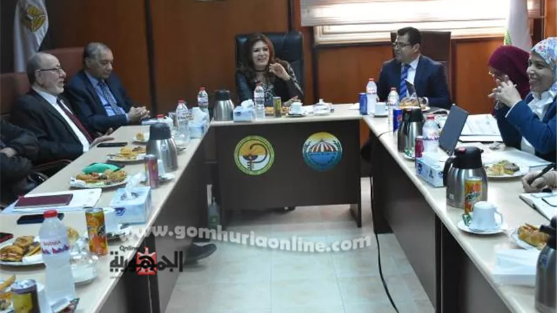 رئيس جامعة السادات تترأس مجلس كلية الصيدلة مارس ٢٠٢٣