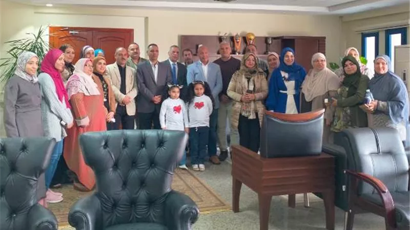 جهاز مدينة بدر يحتفل بعيد الأم بتكريم سيدات جميع الإدارات.. صور