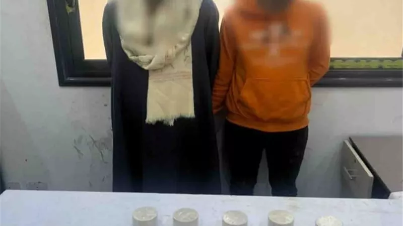 القبض على 7 من معلمين الكيف في القاهرة