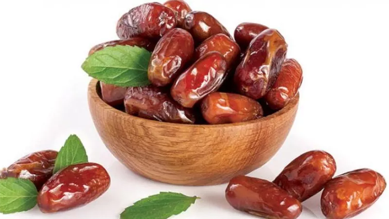 ماذا يحدث للجسم بعد تناول التمر يوميا؟