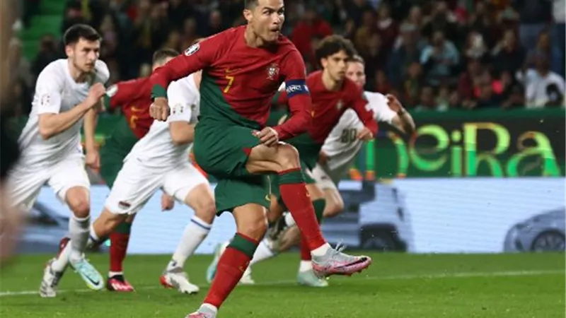 رونالدو يقود البرتغال لهزيمة ليشتنشتاين برباعية بتصفيات يورو 2024