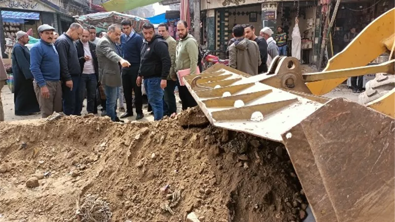 محافظ كفر الشيخ: رفع 2004 طن قمامة من المركز