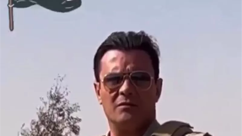 محمد رجب يروج لـ 
