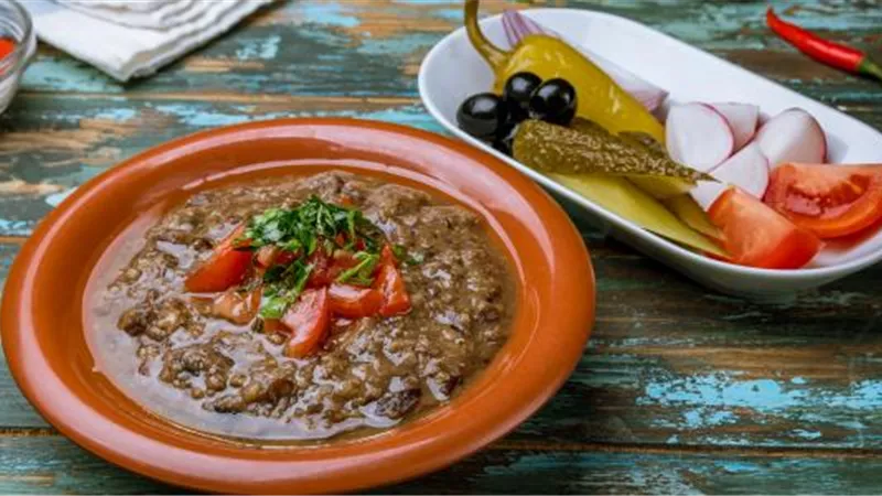 تمنحك شعوراً بالعطش .. لا تتناول هذه الأطعمة فى السحور