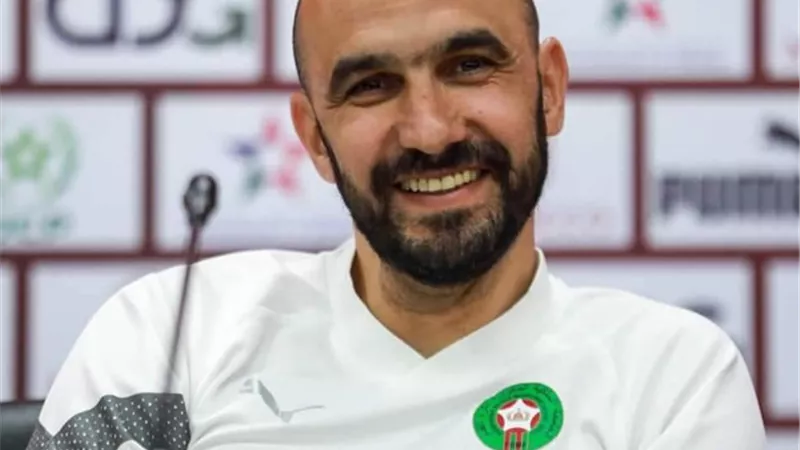 الركراكي يطالب الجماهير المغربية بالدعم للفوز علي البرازيل