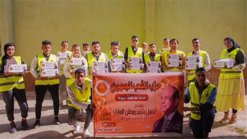 حزب الشعب الجمهوري يطلق قوافل الخير لتوزيع السلع الغذائية