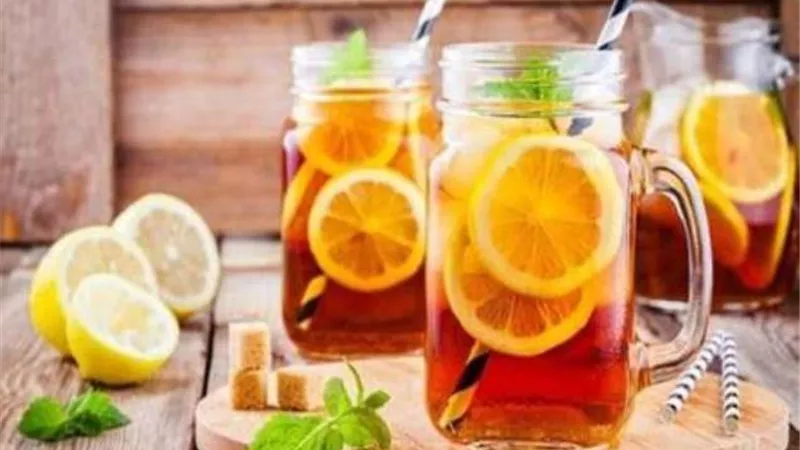 ابتعد عن هذه العصائر وقت الافطار.. وهذا افضل مشروب رمضانى