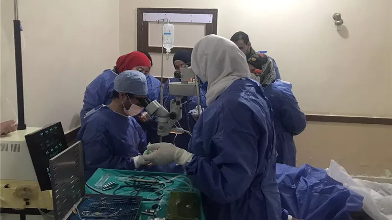 للمرة الأولى إجراء إزالة المياه البيضاء بجهاز الفاكو