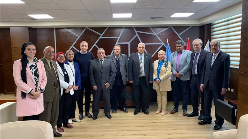 جامعة برج العرب التكنولوجية تستعرض تقرير اجتماع المجلس