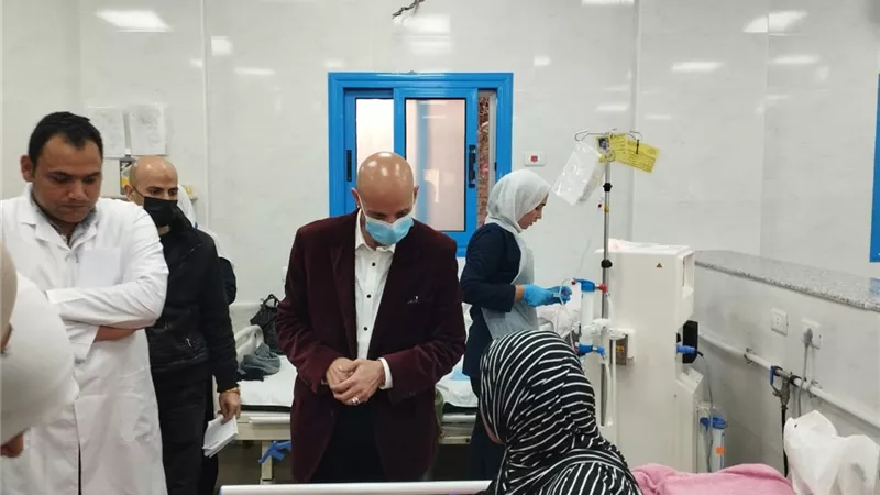 مسعود يتفقد منافذ تقديم الخدمة بمستشفى كفرصقر المركزي