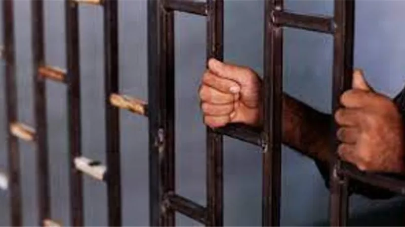 محاسب يطعن طالب طب بآله حادة فى أكتوبر