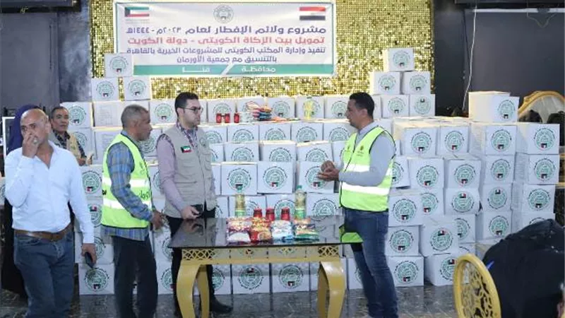 3500 كرتونة رمضانية لغير القادرين بقنا ونجع حمادي