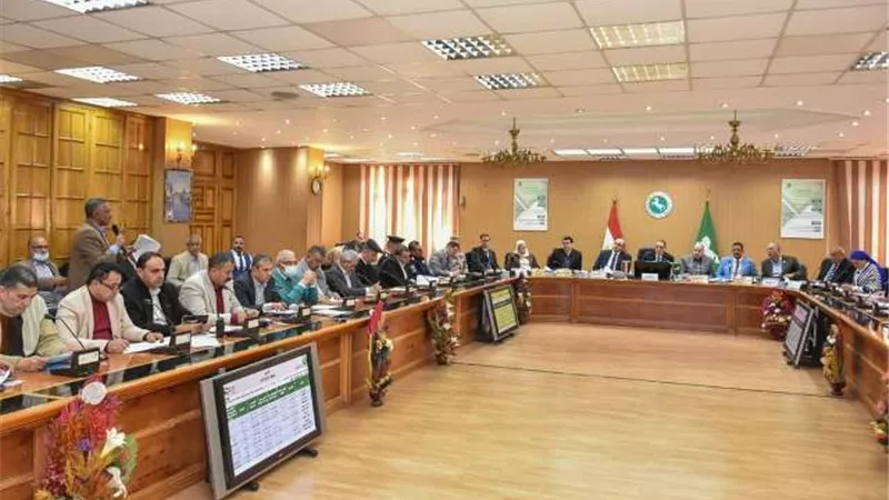محافظ الشرقية:سرعة تحصيل الأقساط المستحقةعلى حالات تقنين أملاك