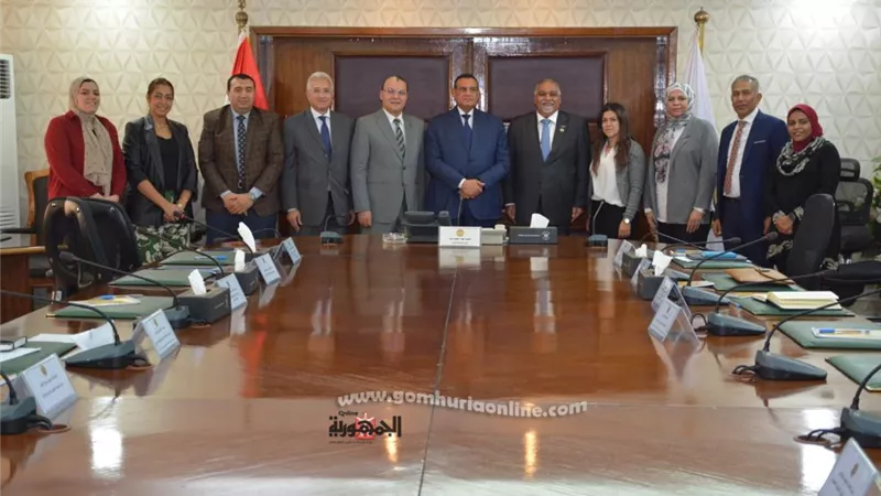 اللواء هشام أمنة : 950 بائع على منصة آيادى مصر يعرضون 3500 سلعة