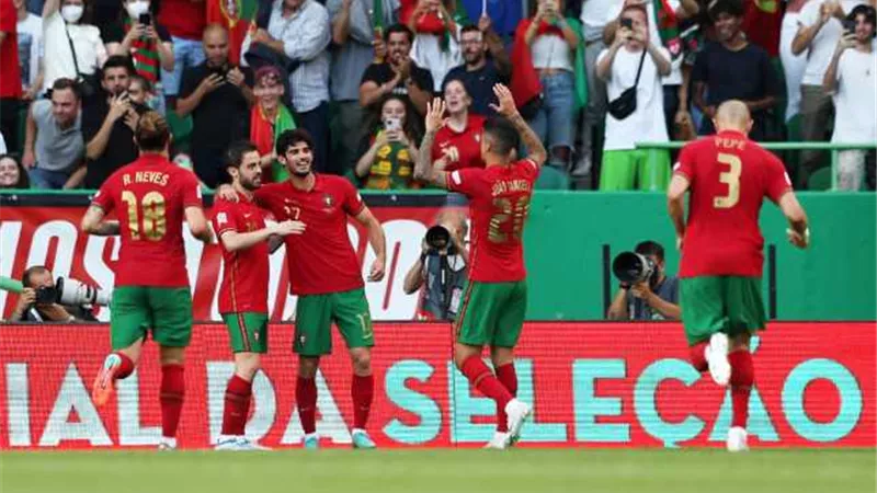 برشلونة ينسحب من صفقة التعاقد مع نجم البرتغال
