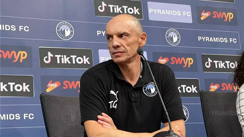 لاعب الأهلى السابق:أرفض تولى تاكيس جونياس القيادة الفنية للزمالك