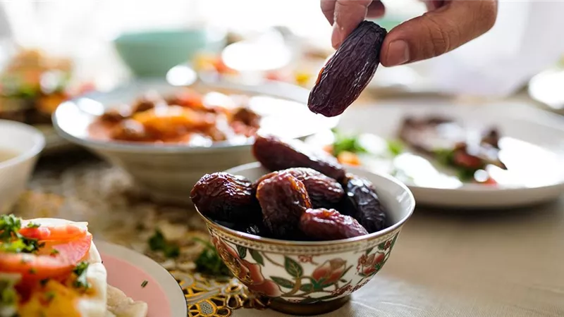 نصائح يجب اتباعها في رحلة الإفطار والسحور