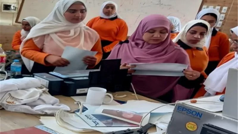 القوى العاملة تنظم دورات تدريبية للفتيات بالوادى الجديد