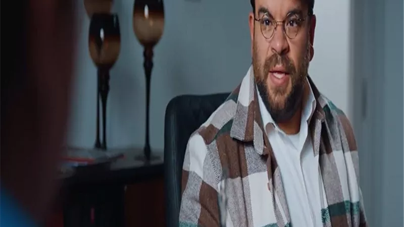 محمد عبد الرحمن يمنع جريمة قتل ويتسبب في أخرى بمسلسل كشف مستعجل