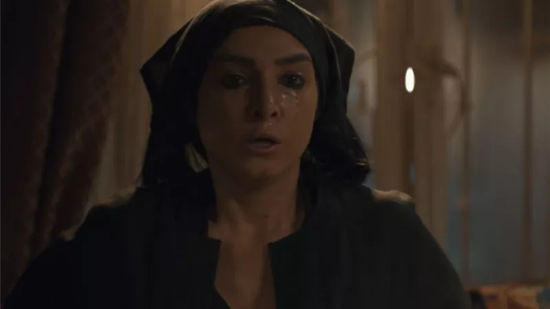 شخصيات مرسومة بحرفية.. حفاوة السوشيال ميديا بمخرج مسلسل 
