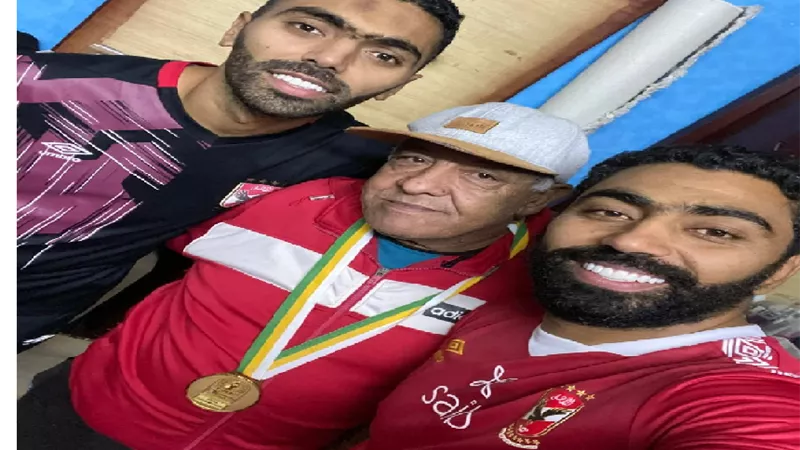 الأهلي ينعي حسين الشحات فى وفاة والده