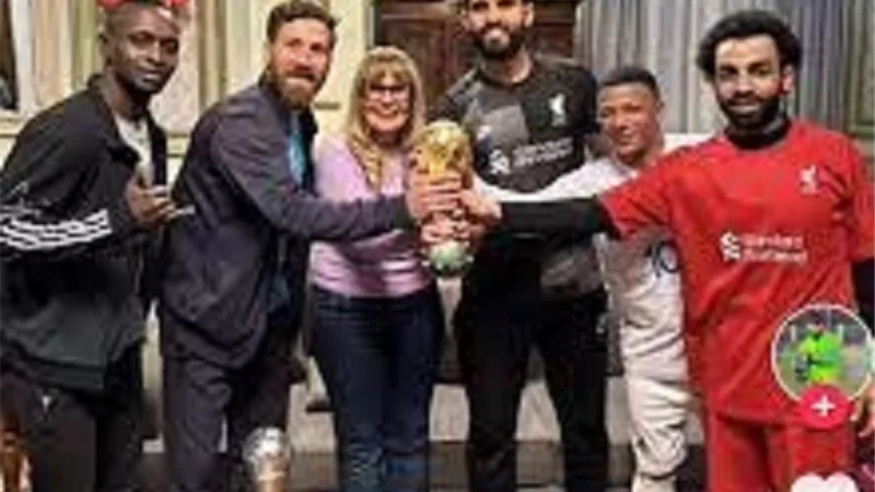 ظهور شبيه محمد صلاح ومبابى وميسى
