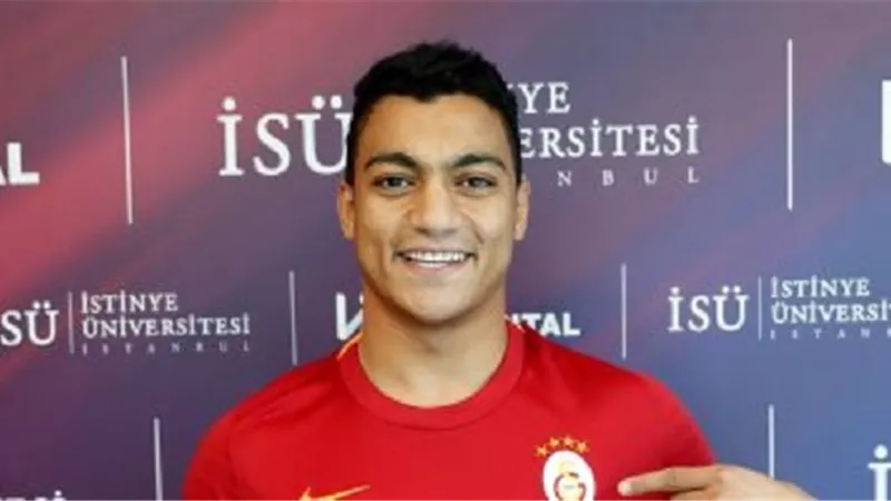 فرج عامر يفجر مفاجأة بشأن انتقال قناص الزمالك للأهلي